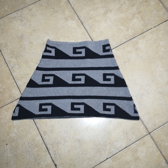 Women's Tribal Knit Neck & Chest Warmer O/S - Picture 2 of 7